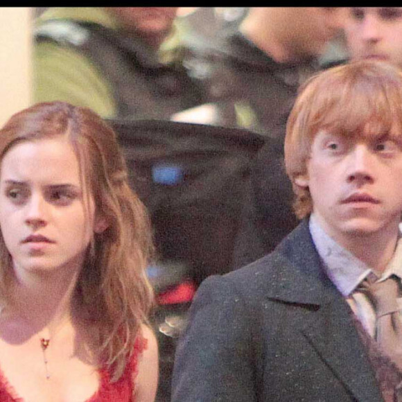 Daniel Radcliffe, Emma Watson et Rupert Grint sur le tournage du dernier film Harry Potter en 2009.