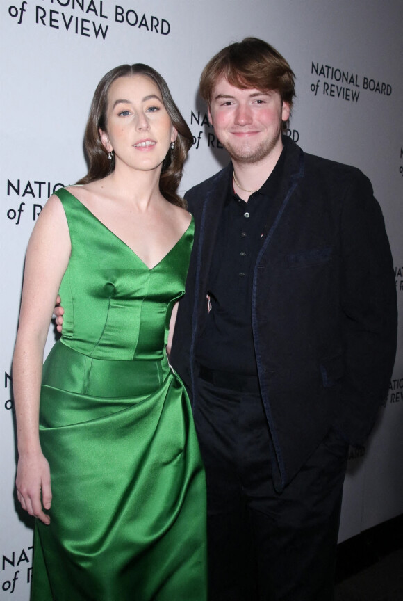 Alana Haim et Cooper Hoffman - Photocall du gala "2022 National Board Review Awards" à New York, le 15 mars 2022.
