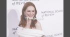 Julianne Moore dévoile ses épaules, Morena Baccarin argentée au bras de son mari