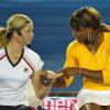 Kim Clijsters et Serena Williams au match de charité en faveur des victimes de Haïti, à Melbourne le 17 janvier 2010 !