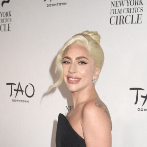 Lady Gaga assiste aux "New York Film Critics Circle Awards" au restaurant TAO Downtown. New York, le 16 mars 2022.