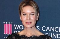 Renée Zellweger amoureuse : tendre baiser avec son séduisant compagnon