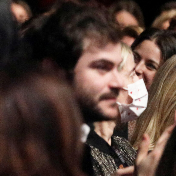 Audrey Lamy, Prix d'interprétation féminine et Louis-Julien Petit lors de la clôture de la 25ème édition du Festival international du film de comédie de l'Alpe d'Huez, France, le 22 janvier 2022. © Dominique Jacovides/Bestimage 