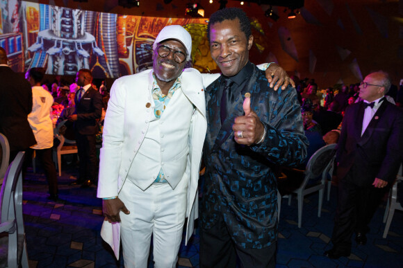 Exclusif - Seydou Koné, dit Alpha Blondy et Isaach de Bankolé - Dîner gala de l'association "Children of Africa" à Abidjan, le 11 mars 2022. © Olivier Borde / Bestimage