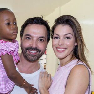 Exclusif - Kamel Ouali ert iris Mittenaere - Visite du groupe scolaire d'excellence Children of Africa d'Abobo à Abidjan. Le 11 mars 2022. © Olivier Borde / Bestimage