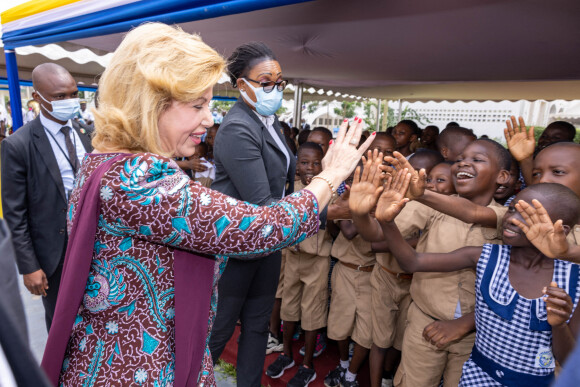 Exclusif - Dominique Ouattara - Visite du groupe scolaire d'excellence Children of Africa d'Abobo à Abidjan. Le 11 mars 2022. © Olivier Borde / Bestimage