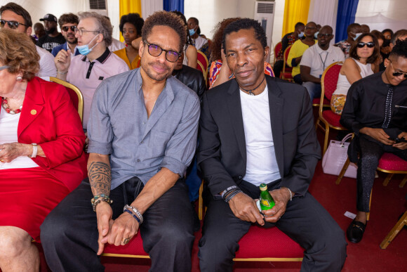 Exclusif - Gary Dourdan et Isaach de Bankolé - Visite du groupe scolaire d'excellence Children of Africa d'Abobo à Abidjan. Le 11 mars 2022. © Olivier Borde / Bestimage