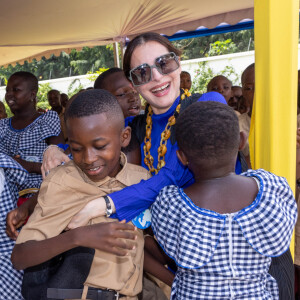 Exclusif - Amira Casar - Visite du groupe scolaire d'excellence Children of Africa d'Abobo à Abidjan. Le 11 mars 2022. © Olivier Borde / Bestimage