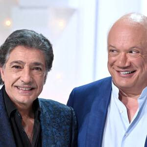 Exclusif - Frédéric Francois et Eric-Emmanuel Schmitt - Enregistrement de l'émission Vivement dimanche au studio Gabriel, presentée par Michel Drucker et diffusée le 20 mars 2022 sur France 2. © Guillaume Gaffiot / Bestimage