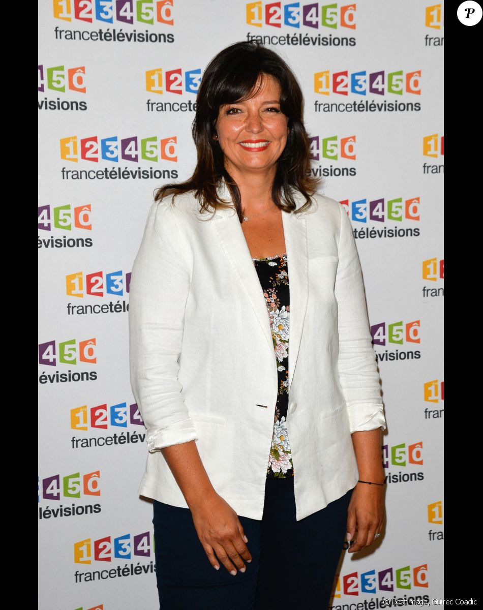 Carinne Teyssandier lors du photocall de la présentation de la nouvelle dynamique 2017-2018 de France Télévisions. Paris, le 5 juillet 2017. © Guirec Coadic/Bestimage