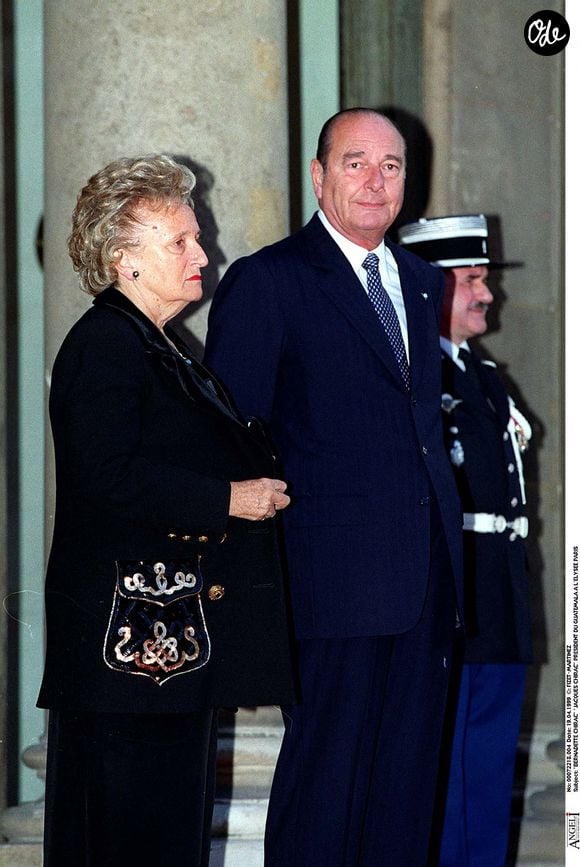 Leur couple est depuis décrit par les biographes comme un véritable mariage d'amour et d'ambition politique.

Bernadette et Jacques Chirac à l'Elysée lors de la venue du président du Guatemala en 1999