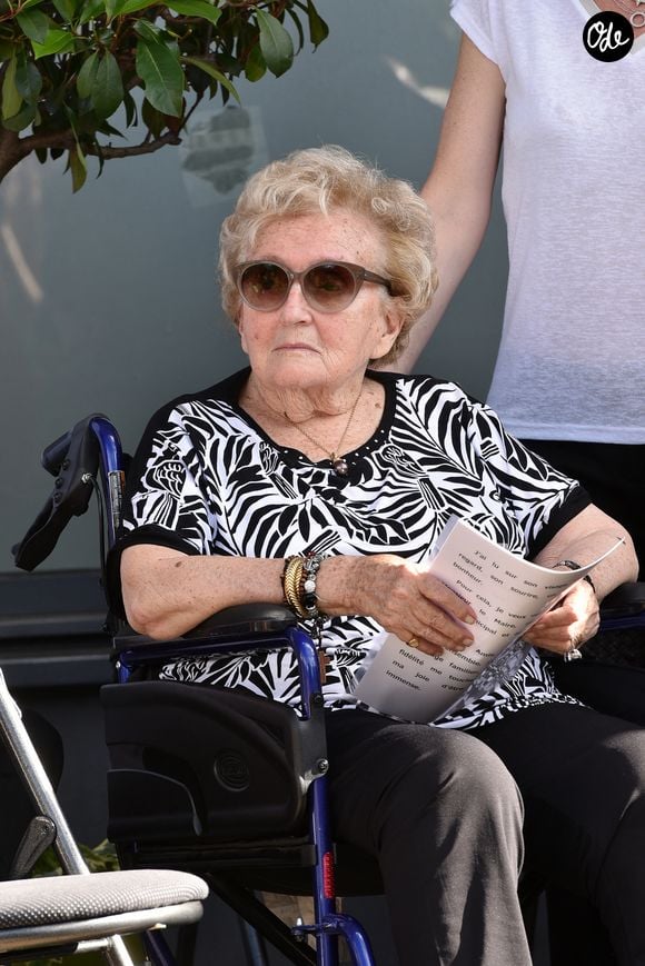 Inauguration de la rue Jacques et Bernadette Chirac, par la femme de l'ancien président de la République, Bernadette Chirac (en fauteuil roulant) et sa fille Claude, à Brive-la-Gaillarde. Le 8 juin 2018.