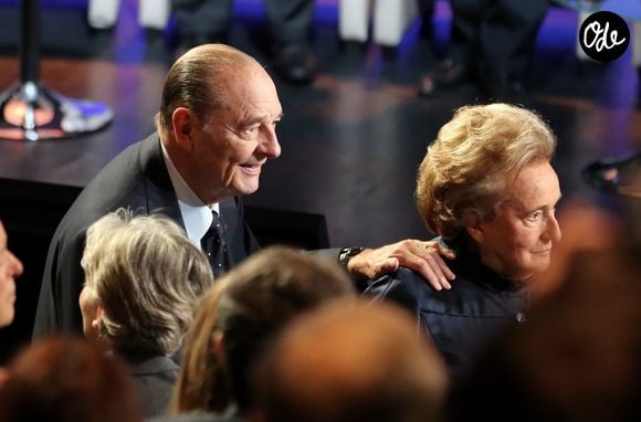 Jacques et Bernadette Chirac - Cérémonie de remise du Prix pour la prévention des conflits de la Fondation Chirac au musée du quai Branly. Paris, le 21 novembre 2013