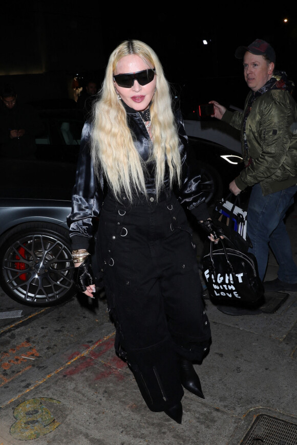 Exclusif - Madonna a dîné avec un ami au restaurant Craig's à West Hollywood, le 17 mars 2022.