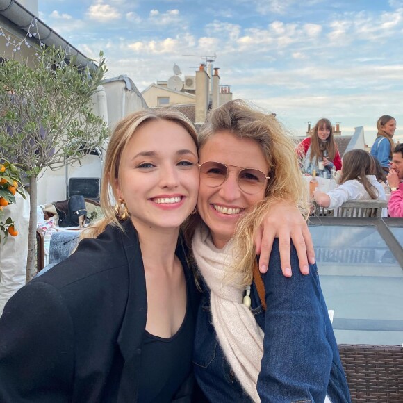 Chloé Jouannet et sa maman Alexandra Lamy sur Instagram.
