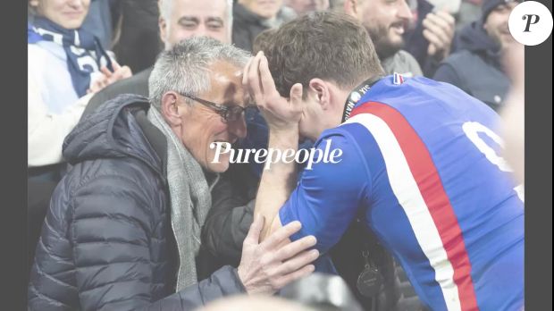 Antoine Dupont en larmes au Stade de France : l&#039;émotion en famille pour le jeune champion