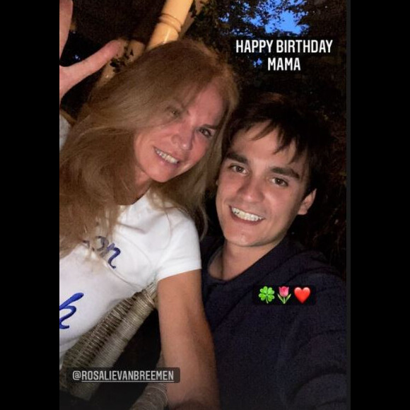 Alain-Fabien a partagé ce selfie de lui avec sa mère Rosalie sur Instagram pour l'anniversaire de celle-ci.