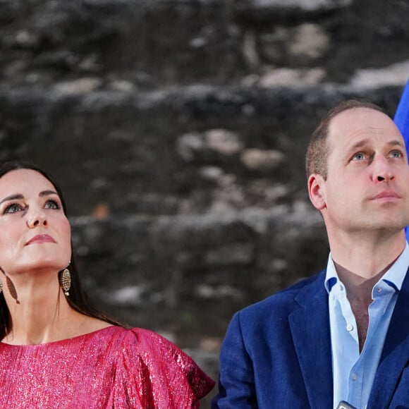 Le prince William et sa femme Kate Middleton lors d'une réception spéciale dans les ruines mayas de Cahal Pech à San Ignacio, au Belize, organisée par Froyla Tzalam, le 21 mars 2022. 