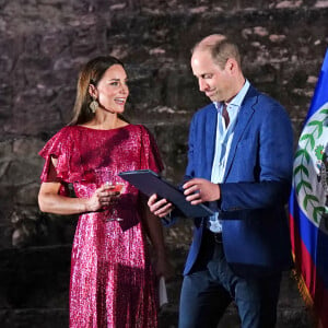 Le prince William et sa femme Kate Middleton lors d'une réception spéciale dans les ruines mayas de Cahal Pech à San Ignacio, au Belize, organisée par Froyla Tzalam, le 21 mars 2022. 