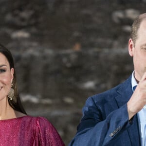 Le prince William et sa femme Kate Middleton lors d'une réception spéciale dans les ruines mayas de Cahal Pech à San Ignacio, au Belize, organisée par Froyla Tzalam, le 21 mars 2022. 