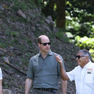 Le prince William et sa femme Kate Middleton visitent Caracol, un ancien site archéologique maya au plus profond de la jungle dans la forêt de Chiquibul au Belize, le 21 mars 2022. 