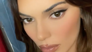 Kendall Jenner : Gros changement sur son visage, a-t-elle cédé à la chirurgie esthétique ?