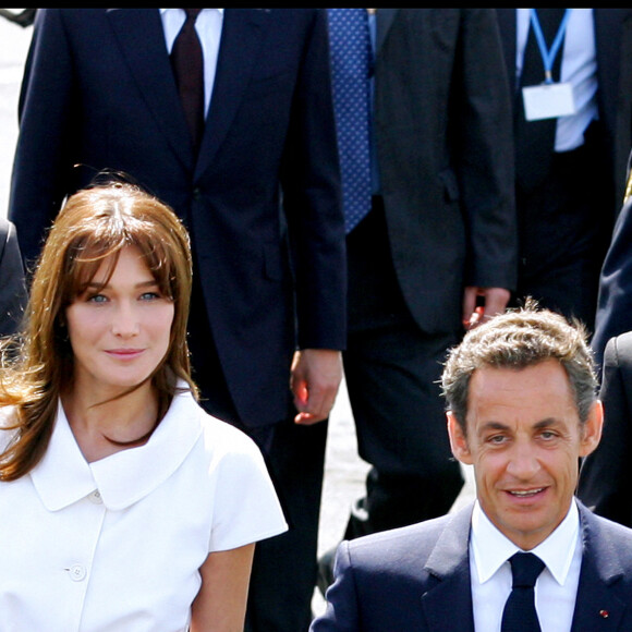 Nicolas Sarkozy et Carla Bruni au défilé militaire du 14 juillet sur les Champs-Elysées