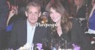 Carla Bruni tactile avec Nicolas Sarkozy : tendre caresse et preuve d'amour en plein show