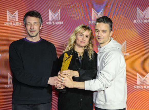 guest, Katell Quillévéré, Hélier Cisterne - Cérémonie de clôture du festival Séries Mania à Lille le 25 mars 2022. © Stéphane Vansteenkiste/Bestimage 