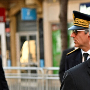 Gérald Darmanin, le ministre de l'intérieur, et Bernard Gonzalez, le préfet des Alpes-Maritimes, durant l'hommage aux victimes de l'attentat du 29 octobre 2020, en la Basilique Notre-Dame de l'Assomption à Nice, le 29 octobre 2021.