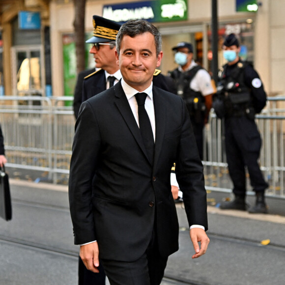 Gérald Darmanin, le ministre de l'intérieur, et Bernard Gonzalez, le préfet des Alpes-Maritimes, durant l'hommage aux victimes de l'attentat du 29 octobre 2020, en la Basilique Notre-Dame de l'Assomption à Nice, le 29 octobre 2021.