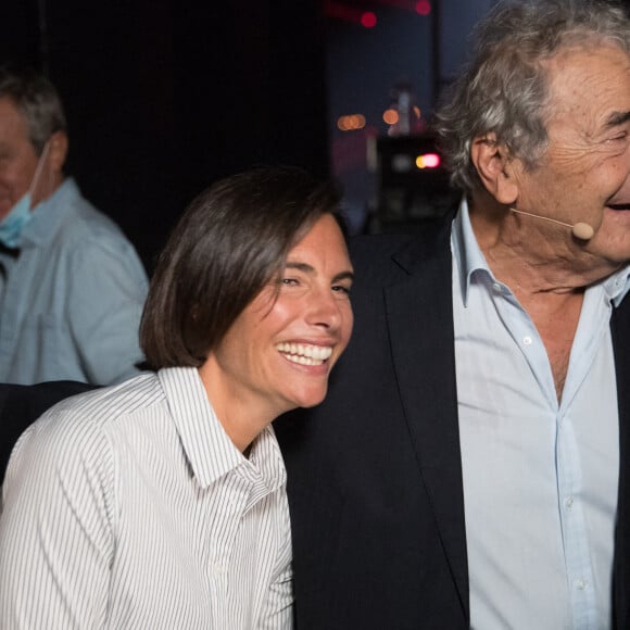 Alessandra Sublet, Pierre Perret - Backstage de l'enregistrement de l'émission "La Chanson secrète 7 " à la Scène musicale à Paris, qui sera diffusée le 15 janvier 2021 sur TF1. © Gaffiot-Moreau / Bestimage 