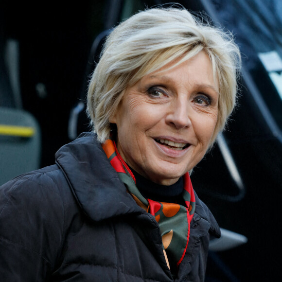 Evelyne Dhéliat - Sorties des obsèques de Jean-Pierre Pernaut en la Basilique Sainte-Clotilde à Paris le 9 mars 2022. © Christophe Clovis / Bestimage