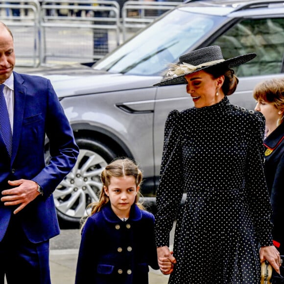 Le prince William, duc de Cambridge, et Catherine (Kate) Middleton, duchesse de Cambridge, Le prince George de Cambridge, La princesse Charlotte de Cambridge - Service d'action de grâce en hommage au prince Philip, duc d'Edimbourg, à l'abbaye de Westminster à Londres, le 29 mars 2022. Le prince Philip, duc d'Edimbourg, est décédé le 9 avril 2021.