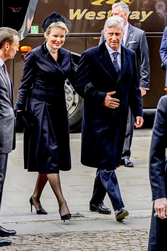 La reine Mathilde et le roi Philippe de Belgique - Service d'action de grâce en hommage au prince Philip, duc d'Edimbourg, à l'abbaye de Westminster à Londres, le 29 mars 2022. Le prince Philip, duc d'Edimbourg, est décédé le 9 avril 2021.