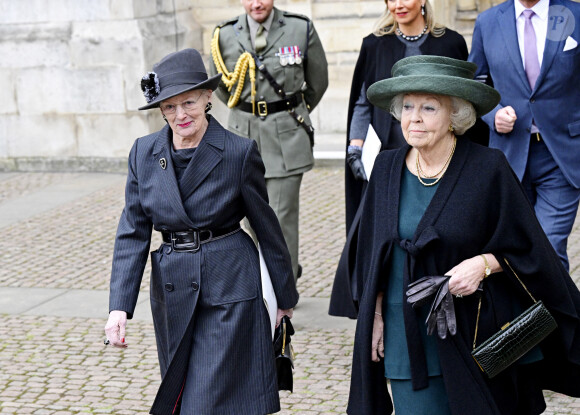La reine Margrethe II de Danemark et La princesse Beatrix des Pays-Bas - Service d'action de grâce en hommage au prince Philip, duc d'Edimbourg, à l'abbaye de Westminster à Londres, le 29 mars 2022. Le prince Philip, duc d'Edimbourg, est décédé le 9 avril 2021.