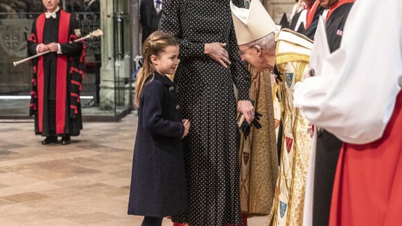 Hommage au prince Philip : la princesse Charlotte est une adorable mini Kate... déjà opérationnelle !