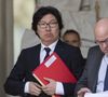 Jean-Vincent Placé, secrétaire d'Etat chargé de la réforme de l'Etat et de la simplification et Jean-Marie Le Guen, secrétaire d'Etat chargé du développement et de la francophonie - Sorties du conseil des ministres au palais de l'Elysée à Paris. © Pierre Pérusseau