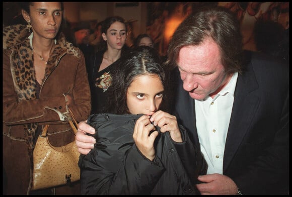 Gérard Depardieu avec Karine Silla et Roxane à Paris 