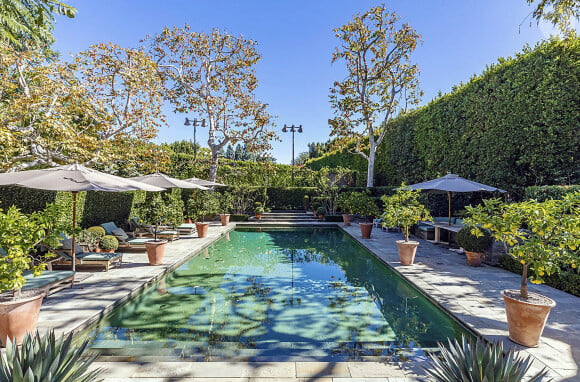 Robbie Williams s'est acheté une villa à Los Angeles pour 49.5 millions de dollars. 