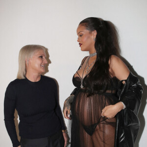 Maria Grazia Chiuri et Rihanna - Défilé Dior Prêt-à-porter Automne/Hiver 2022/2023 dans le cadre de la Fashion Week de Paris, France, le 1er Mars 2022. © Borde-Rindoff/Bestimage 