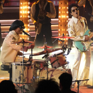 Bruno Mars and Anderson .Paak de Silk Sonic interprètent "777" lors de la 64e édition des Grammy Awards le 3 avril 2022 à Las Vegas. Photo by Robert Hanashiro-USA Today/SPUS/ABACAPRESS.COM