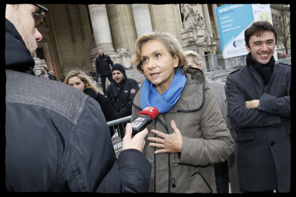 Valérie Pécresse et Yann Wehrling lors de la campagne pour le second tour des élections régionales se rend à l'exposition Solutions COP21 à Paris, au Grand Palais, le 10 décembre 2015