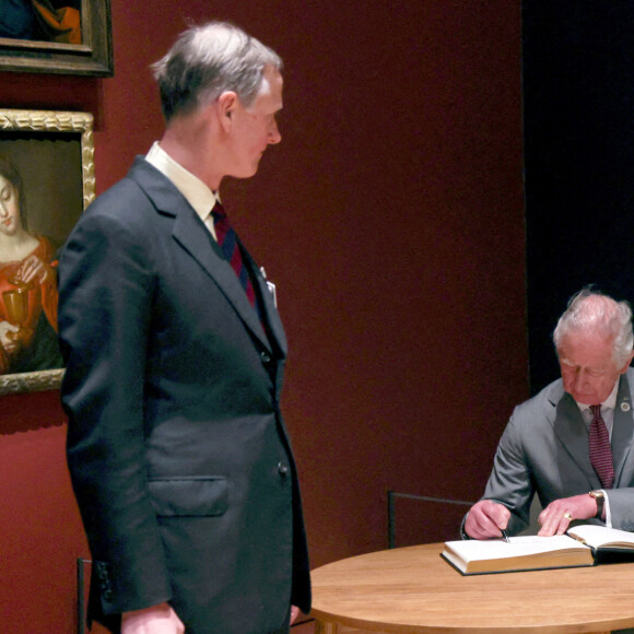 Le prince Charles - Inauguration de la galerie "The Spanish Art Gallery" à Bishop Auckland, Royaume Uni, le 5 avril 2022.