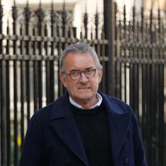 Christophe Dechavanne - Sorties des obsèques de Jean-Pierre Pernaut en la Basilique Sainte-Clotilde à Paris le 9 mars 2022. © Christophe Clovis / Bestimage