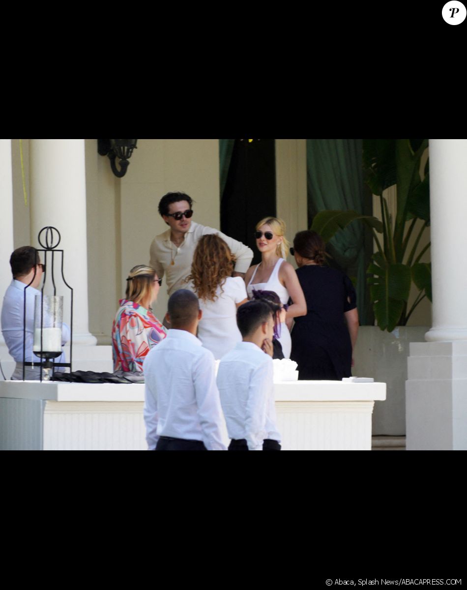 Les jeunes mariés Nicola Peltz et Brooklyn Beckham au brunch post-mariage / Splash News/ABACAPRESS.COM