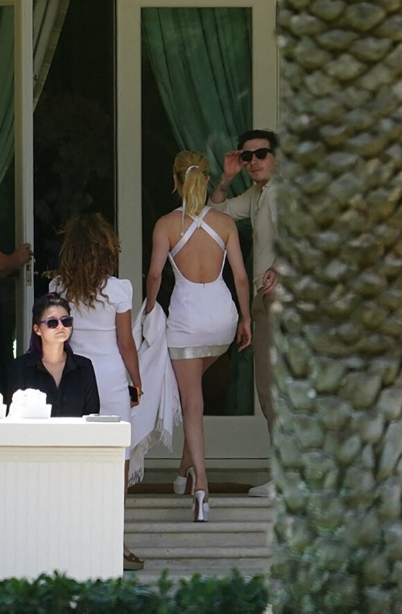 Brooklyn Beckham et sa femme Nicola Peltz arrivent au brunch de leur mariage / Splash News/ABACAPRESS.COM
