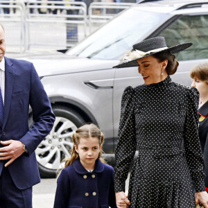 Le prince William, duc de Cambridge, et Catherine (Kate) Middleton, duchesse de Cambridge, Le prince George de Cambridge et la princesse Charlotte de Cambridge - Service d'action de grâce en hommage au prince Philip, duc d'Edimbourg, à l'abbaye de Westminster à Londres, le 29 mars 2022. Le prince Philip, duc d'Edimbourg, est décédé le 9 avril 2021. 