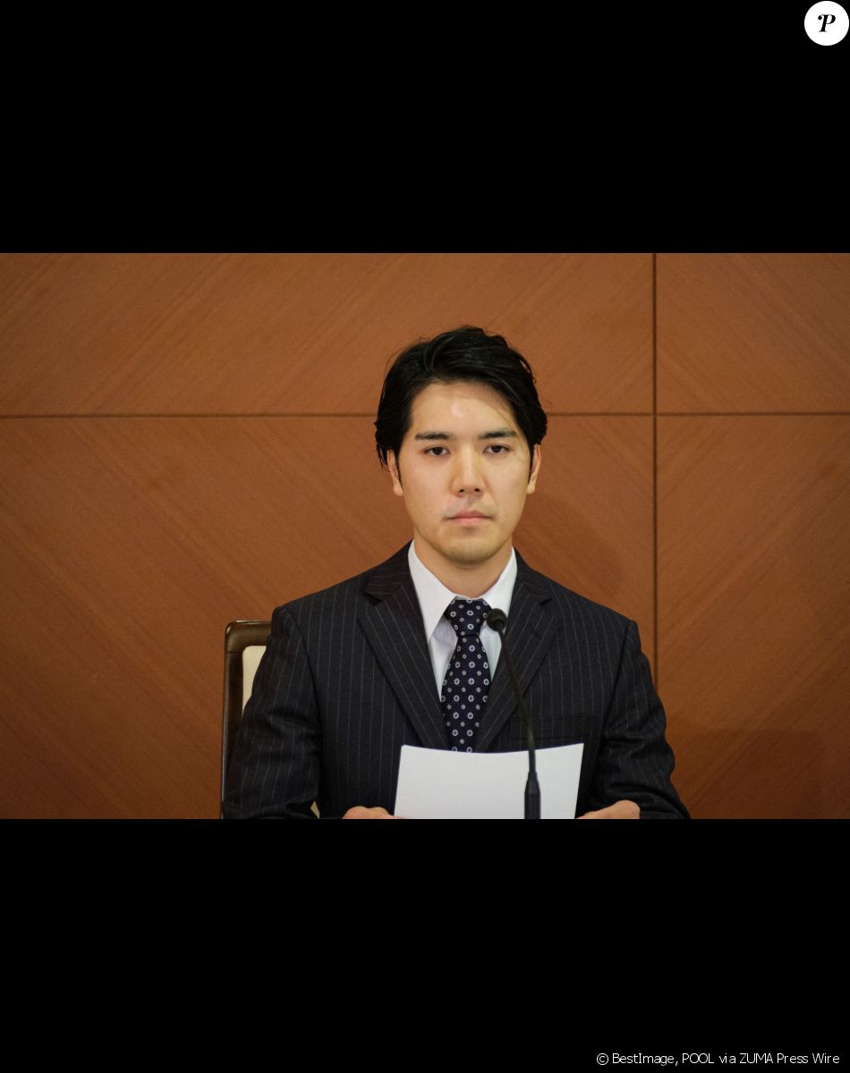 La princesse Mako, nièce de l'empereur du Japon, donne une conférence de presse pour annoncer son mariage avec Kei Komuro au Grand Arc Hotel à Tokyo le 26 octobre 2021. © POOL via ZUMA Press Wire / Bestimage