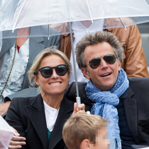 Anne-Sophie Lapix et son mari Arthur Sadoun - Célébrités dans les tribunes des internationaux de France de tennis de Roland Garros à Paris, France, le 8 juin 2019.